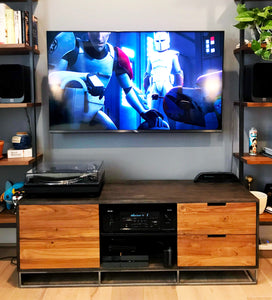 Premium TV wall mount service*